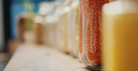 Lebensmittel richtig lagern: Was nicht in die Speisekammer gehört!