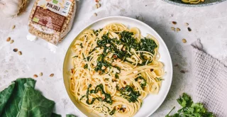 Zitronige Pasta mit Palmkohl – aromatisch und voller Charakter!